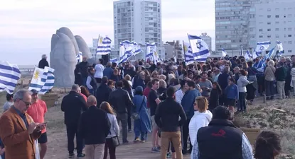 no se pueden matizar ciertas cosas: manifestacion en apoyo a israel en punta del este