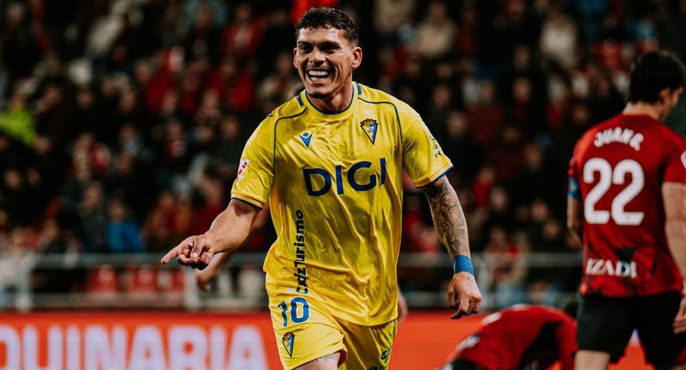 Brian Ocampo anotó un nuevo gol para Cádiz