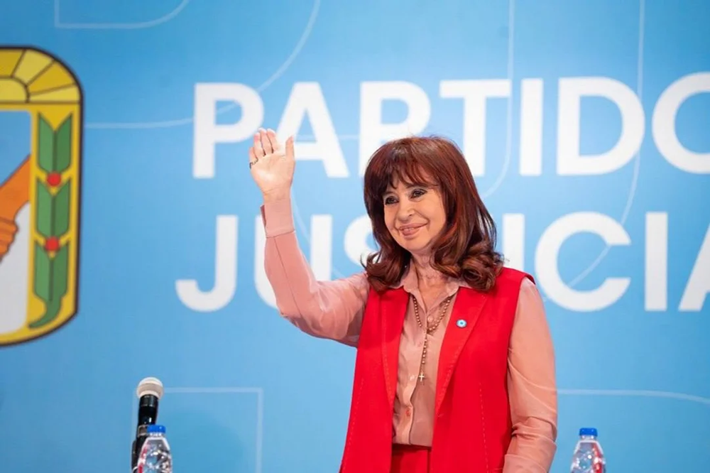 La creciente disconformidad en las provincias se debe a la conducción centralizada por Cristina Kirchner que no representa las necesidades y dinámicas locales.
