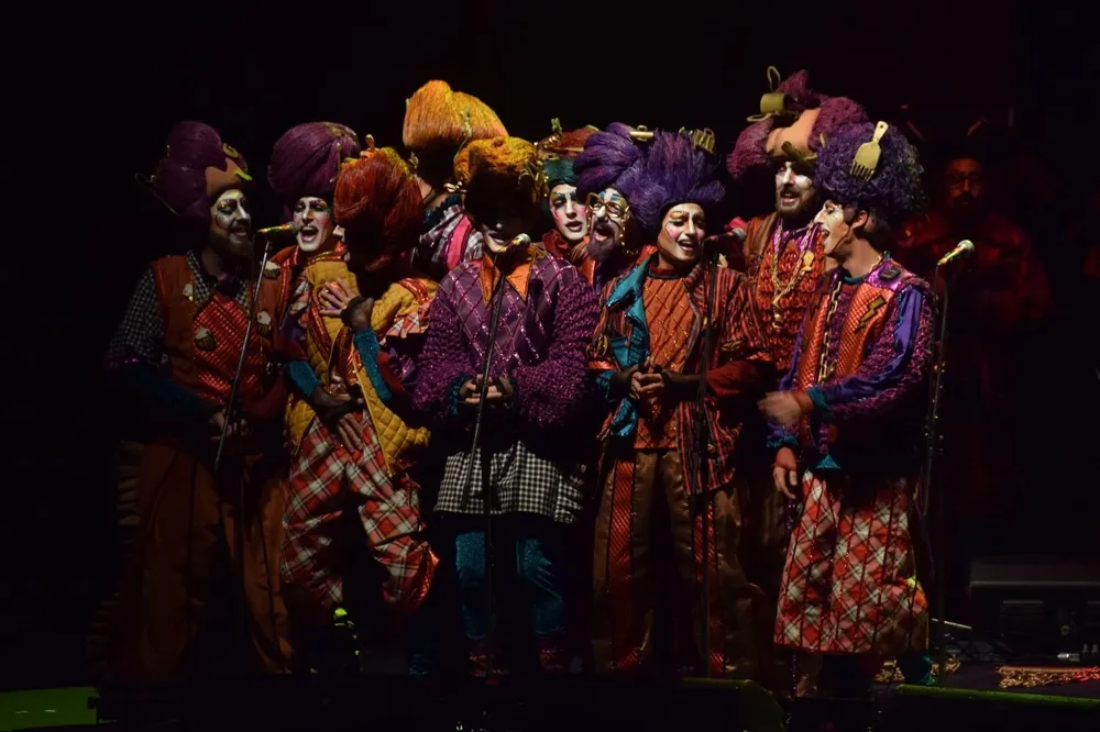 Murga Metele que son Pasteles.