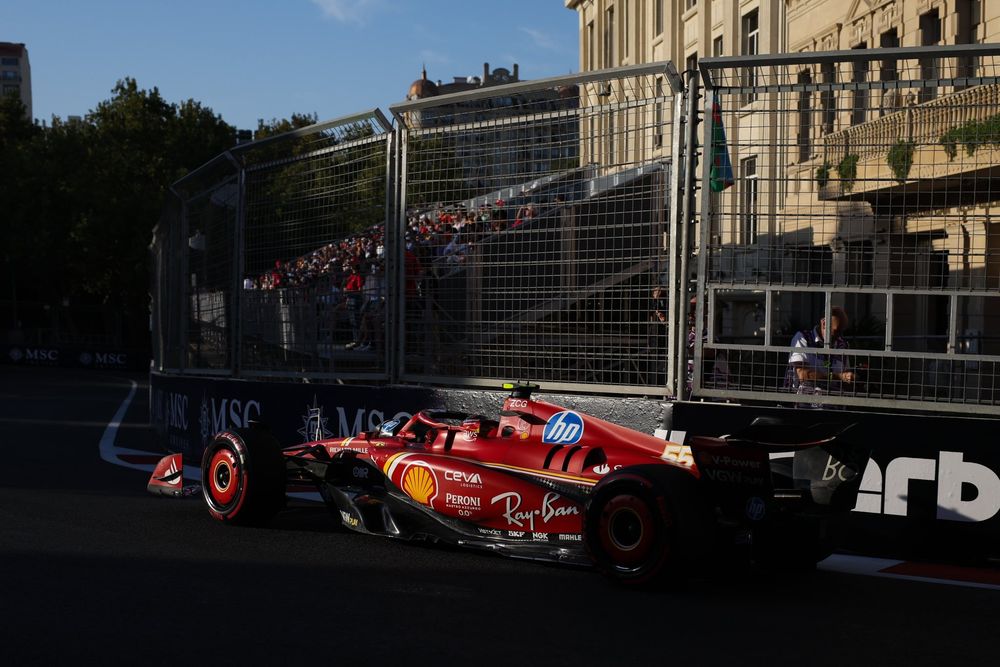 Charles Leclerc dominó la FP2.