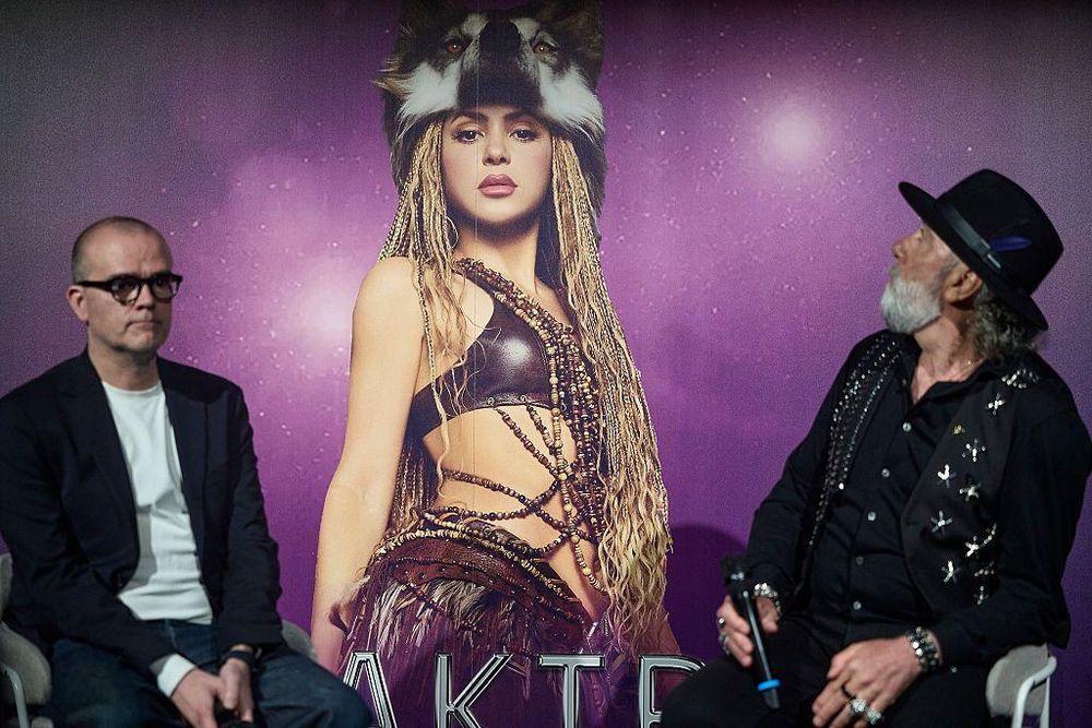 Los representantes del proyecto del Macondo Park entregan detalles a la prensa en una conferencia en Madrid.