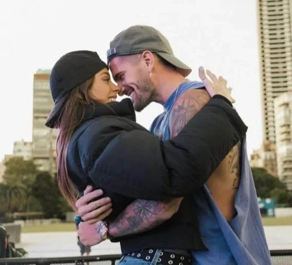 El emocionante reencuentro de De Paul y Tini