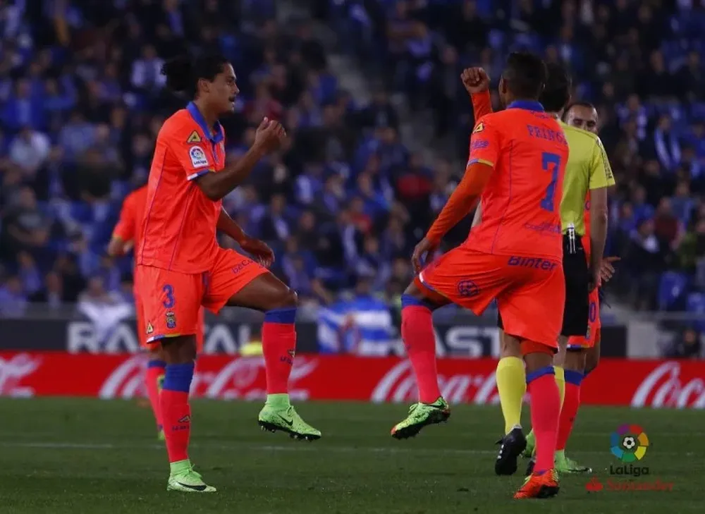 El festejo de uno de los goles de Lemos ante Espanyol