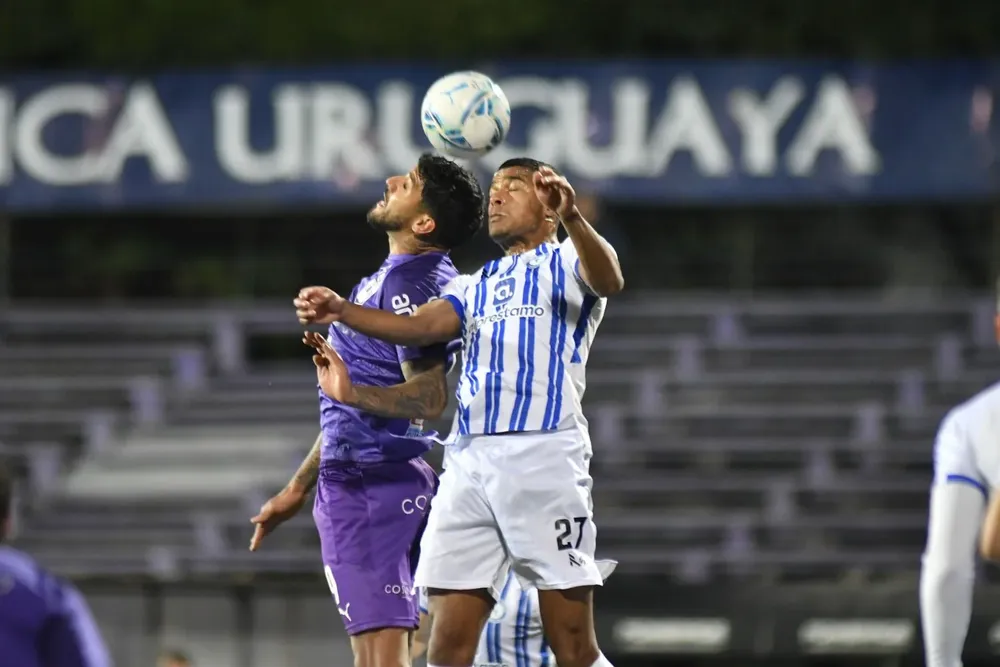 Cerro Largo vs Defensor