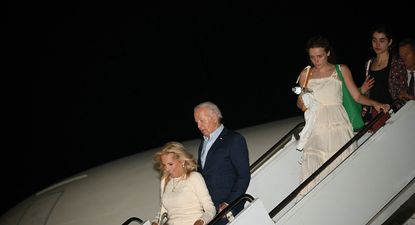 Tensión en el círculo íntimo de Joe Biden: la familia lo anima a seguir en carrera y apunta contra sus asesores