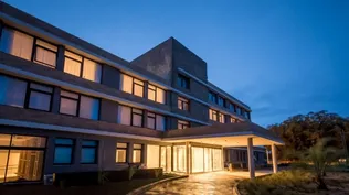 Un hotel para disfrutar de termas saladas