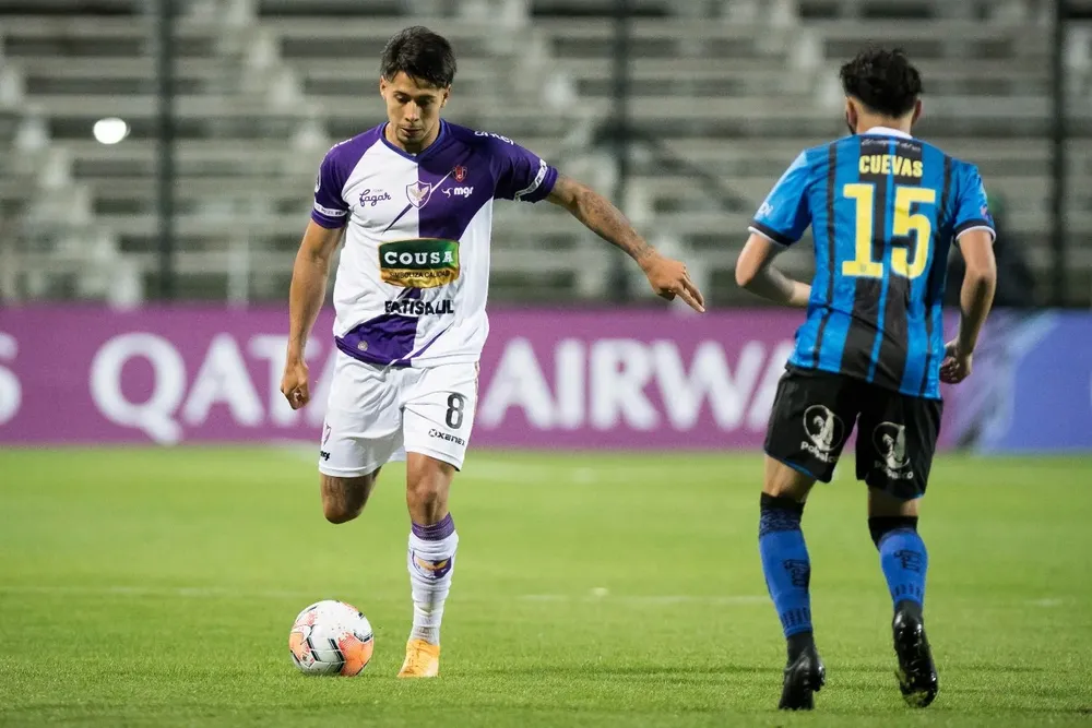 Roberto Fernández en acción.