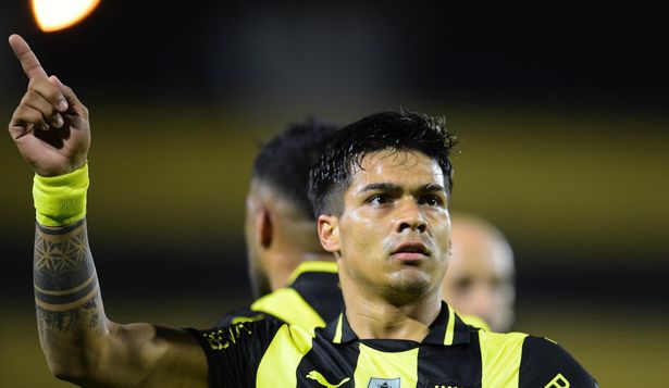 Matías Arezo abrió el marcador para Peñarol ante Danubio por el Torneo Clausura