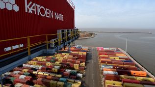 Conflicto en el puerto de Montevideo sigue sin acuerdo: gobierno prepara una propuesta y sindicato mantiene el paro