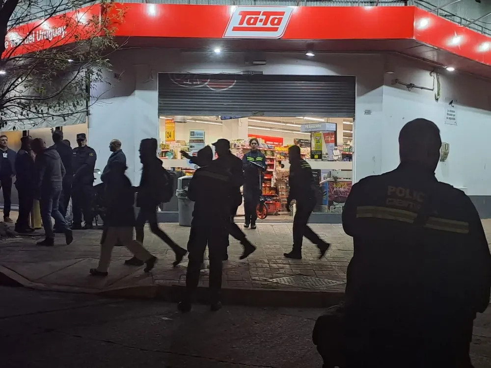 El supermercado Ta-Ta donde ocurrió el crimen está ubicado en Maggiolo y Figueira