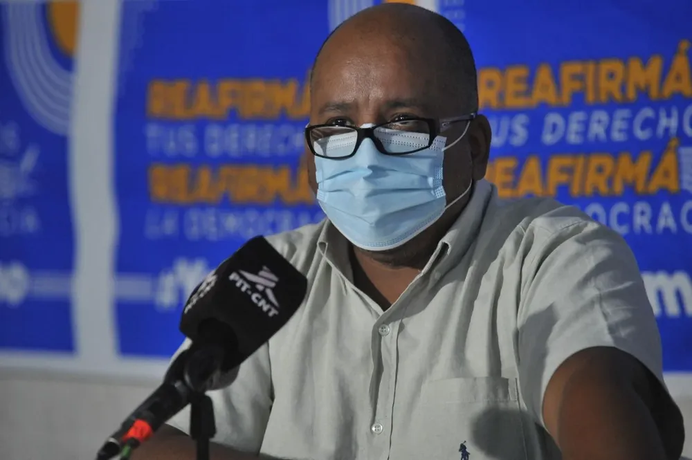 Olivera apuntó contra el gobierno y los acusó de persecución sindical