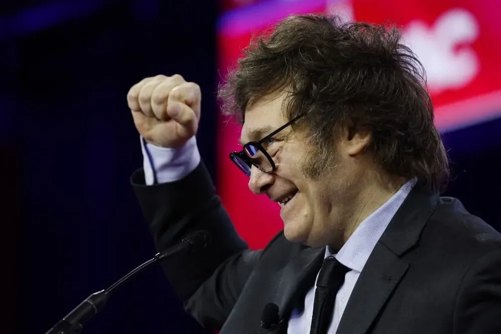 El presidente Javier Milei en la cumbre conservadora en la que se cruzó con Donald Trump