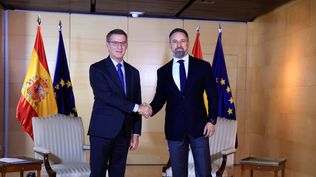 Alberto Núñez Feijóo y Santiago Abascal.