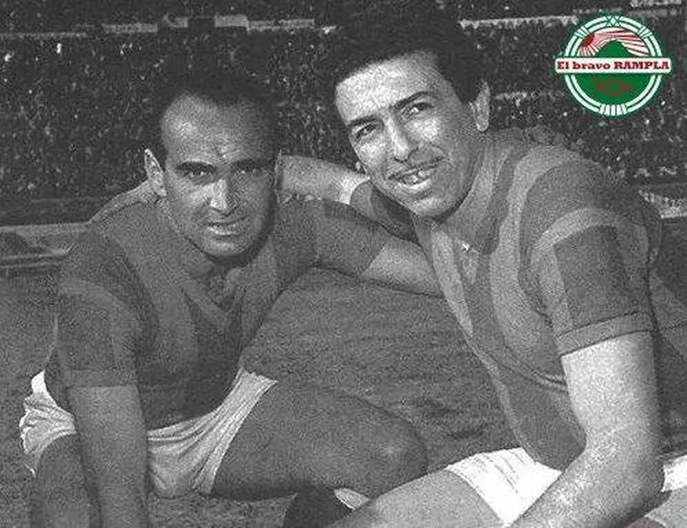 Míguez y Labruna juntos. Un detalle: Rampla jugaba de short blanco