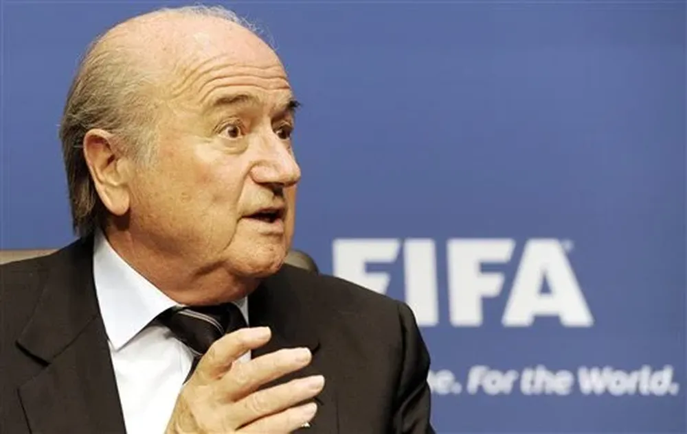En medio de un escándalo por soborno, Blatter se prepara para su audiencia de mañana