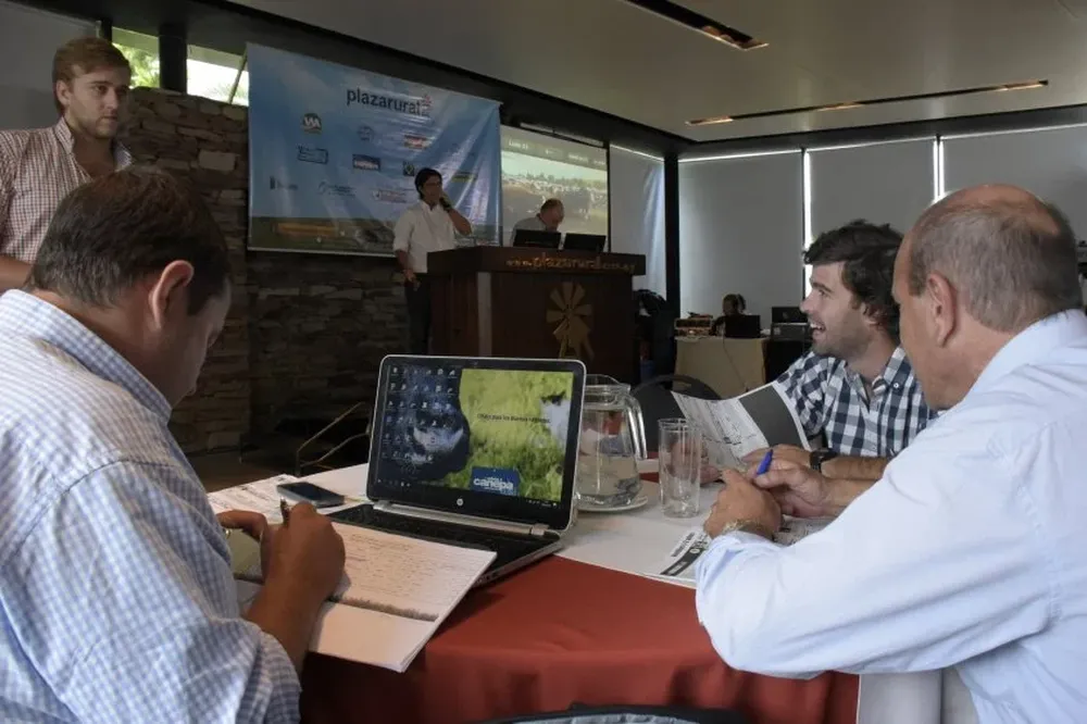 El remate se desarrolló en el hotel Cottage