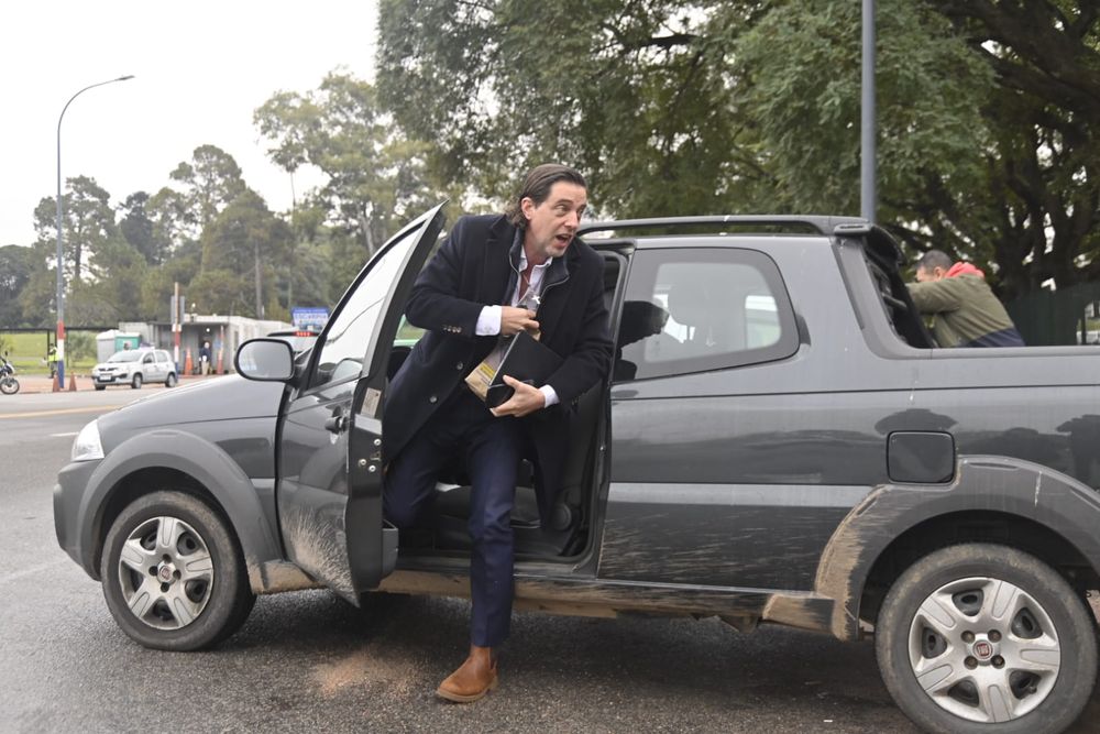Ignacio Alonso en la llegada para la reunión de la AUF y Tenfield Ignacio Alonso en la llegada para la reunión de la AUF y Tenfield