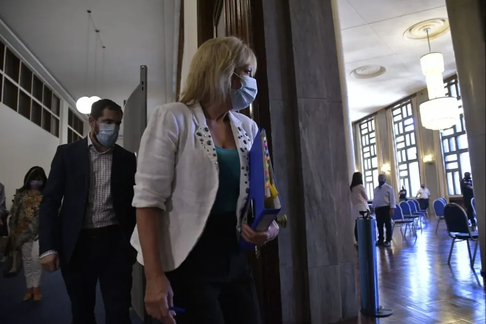 La intendenta de Montevideo Carolina Cosse presenta datos de la situación sanitaria en Montevideo