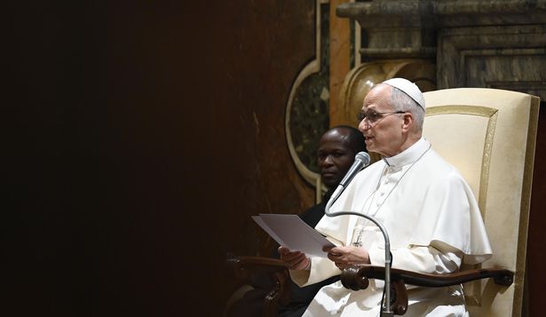 Datívoros: bienvenido el Vaticano a la conversación