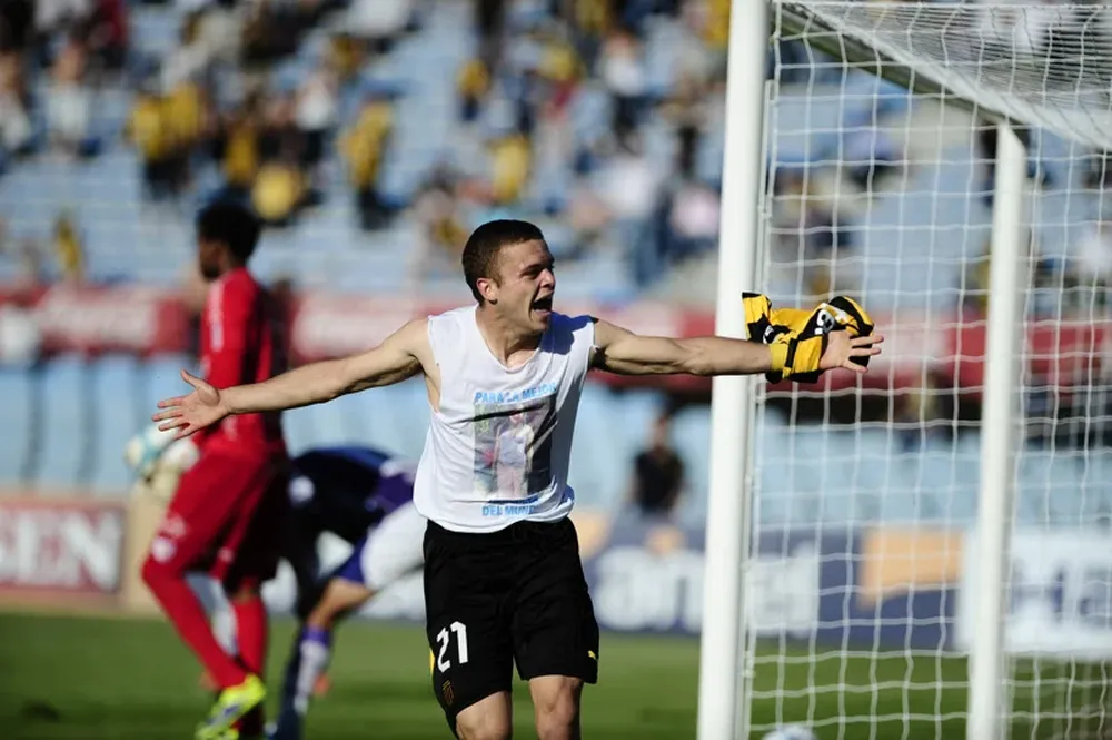 Peñarol 2 - Fénix 1