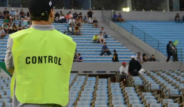 Seguridad privada: Los mandan a la guerra con un escarbadientes