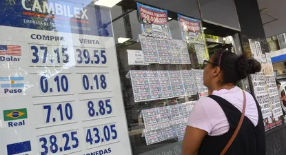 Pizarra de cambio. (Archivo)