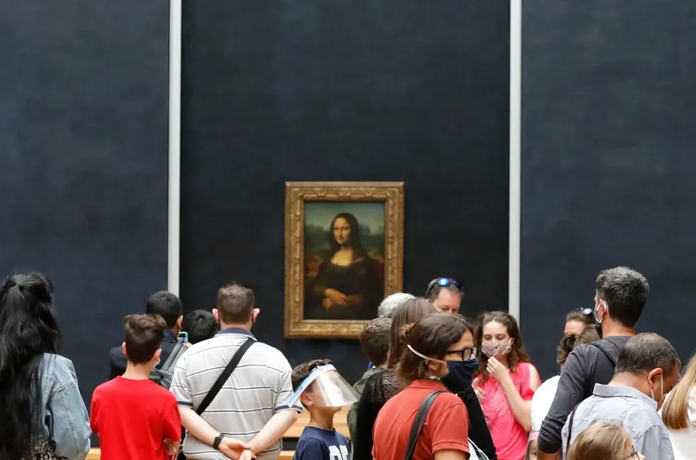 La Gioconda en el Louvre de París