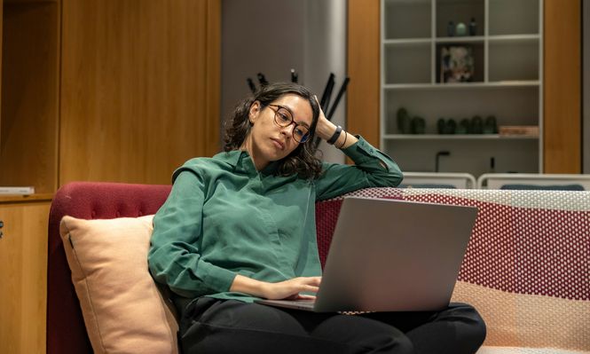 Estados Unidos busca profesionales españoles para empleos remotos. &nbsp;