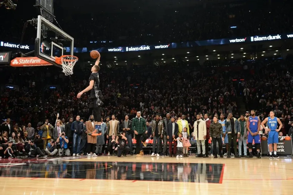 LaVine fue tremendo en las hundidas