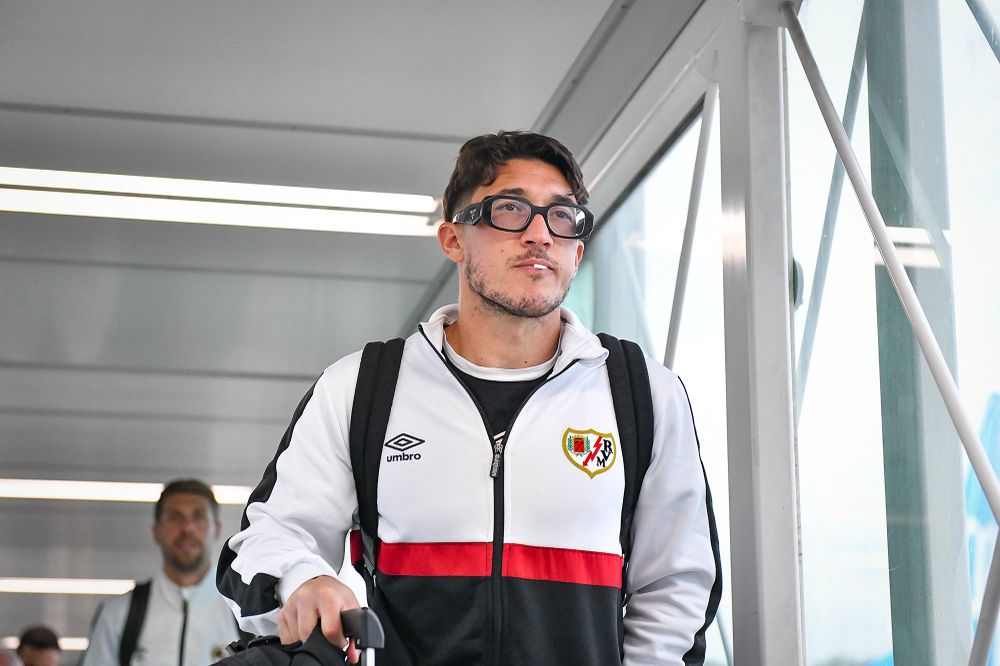 Alfonso 'Pacha' Espino en la previa de las semifinales de la Liga Conferencia de la UEFA