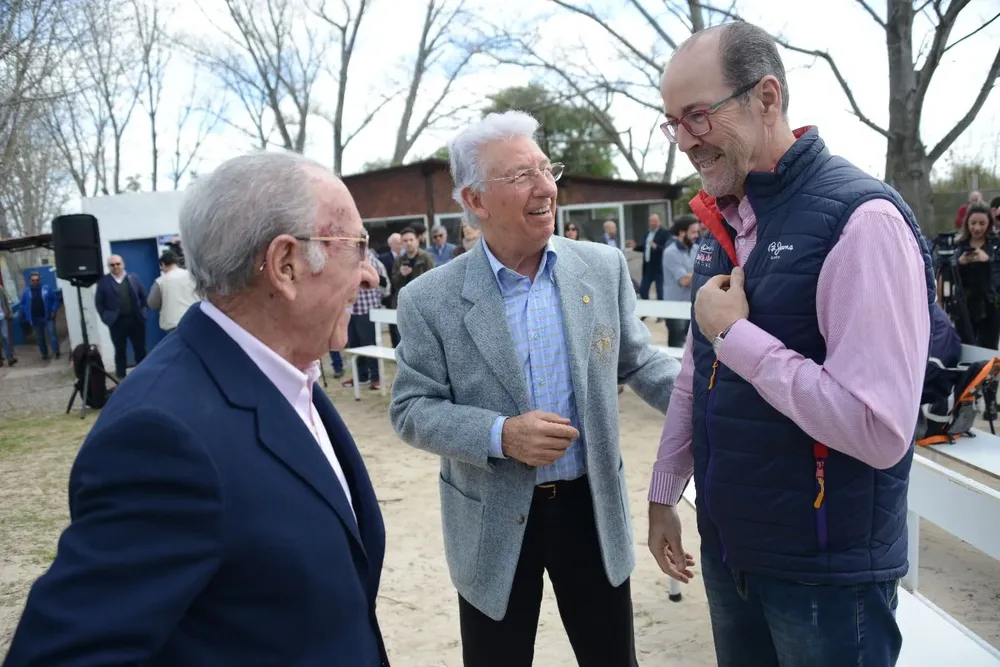 De León con Espárrago