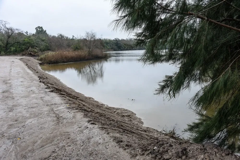 Se rompió el dique de contención