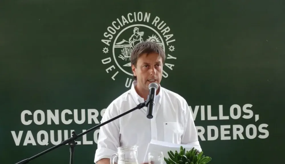El presidente de ARU, Ricardo Reilly durante su discurso ayer en el local Melilla.