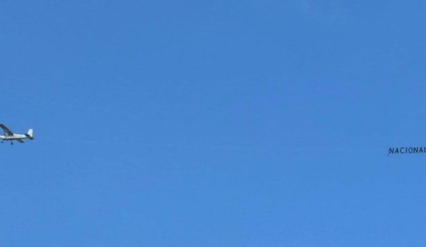 La picardía de Nacional con Peñarol previo al comienzo del clásico en el Campeón del Siglo