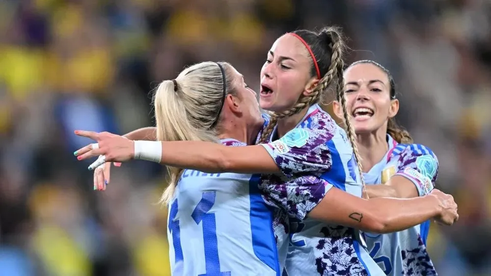 España derrota 3-2 a Suecia con un gol de penal de Caldentey