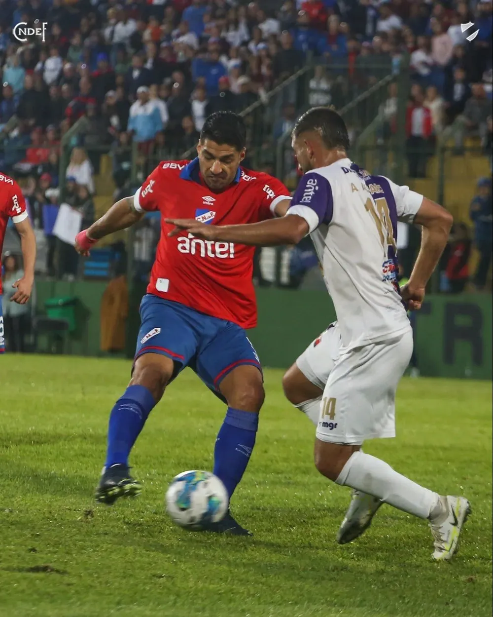 Suárez fue bien marcado y no pudo desnivelar