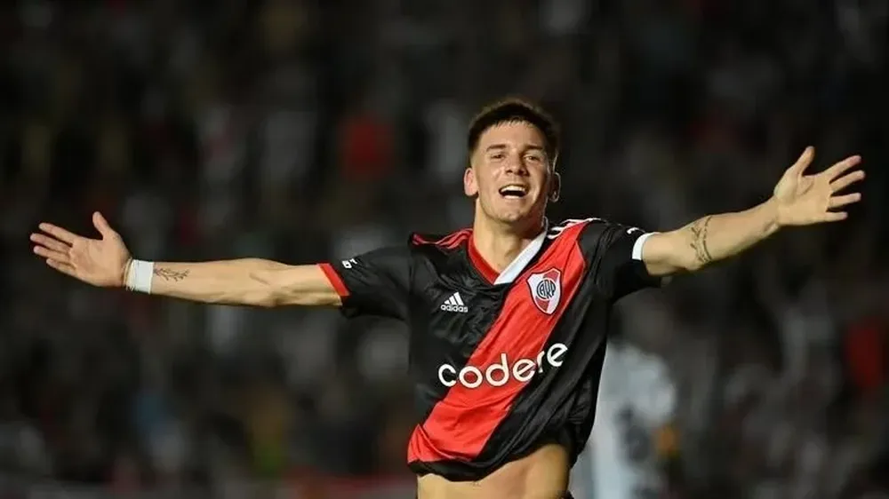 Franco Mastantuono el goleador más joven de River Plate