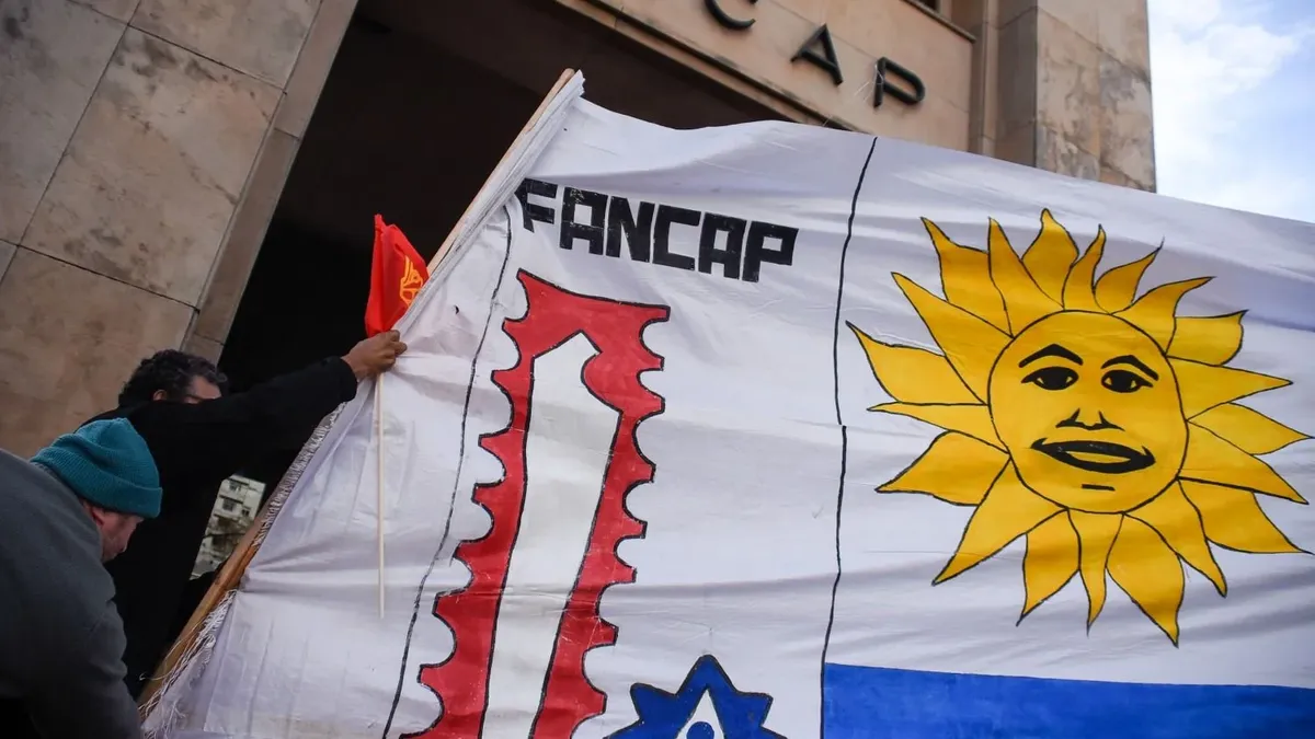 Horas antes de que se anuncien los nuevos precios de los combustibles, el sindicato de Ancap ratificó el paro de 24 horas desde este viernes