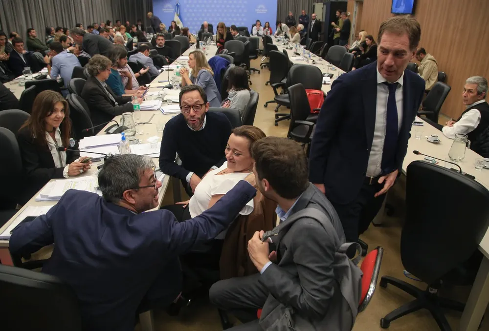 Se reanuda el debate por el Presupuesto 2025 en Comisión