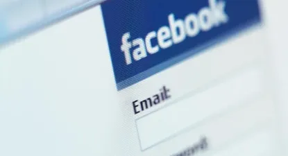 Facebook apronta su ingreso a Wall Street