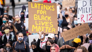 De minoría hispana a inmigrantes o latinx: 200 términos fueron restringidos en webs gubernamentales bajo la administración Trump