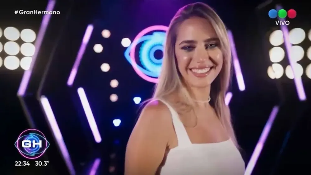 Sabrina, junto a Bautista, ingresaron a la casa y ya son 22.