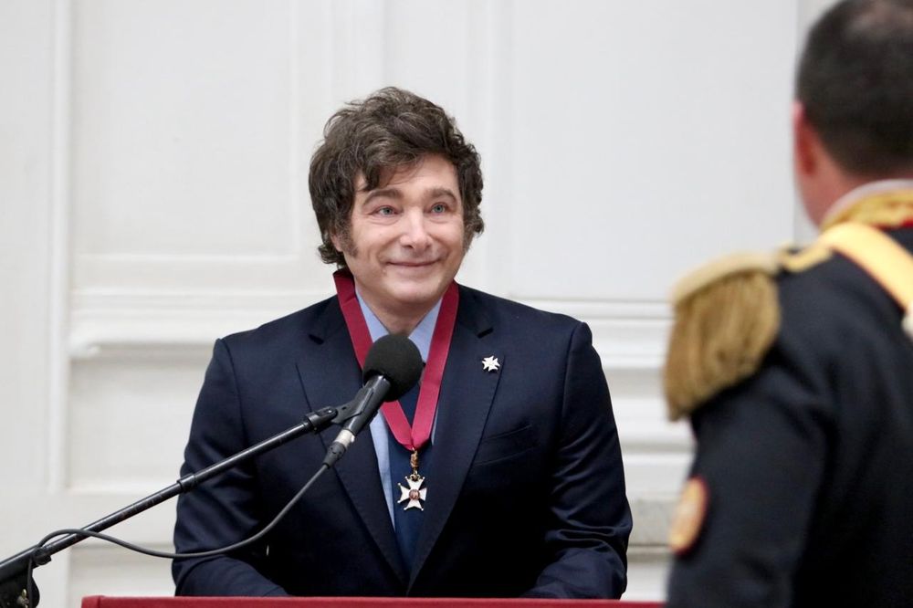 Distinción a Milei.jpg