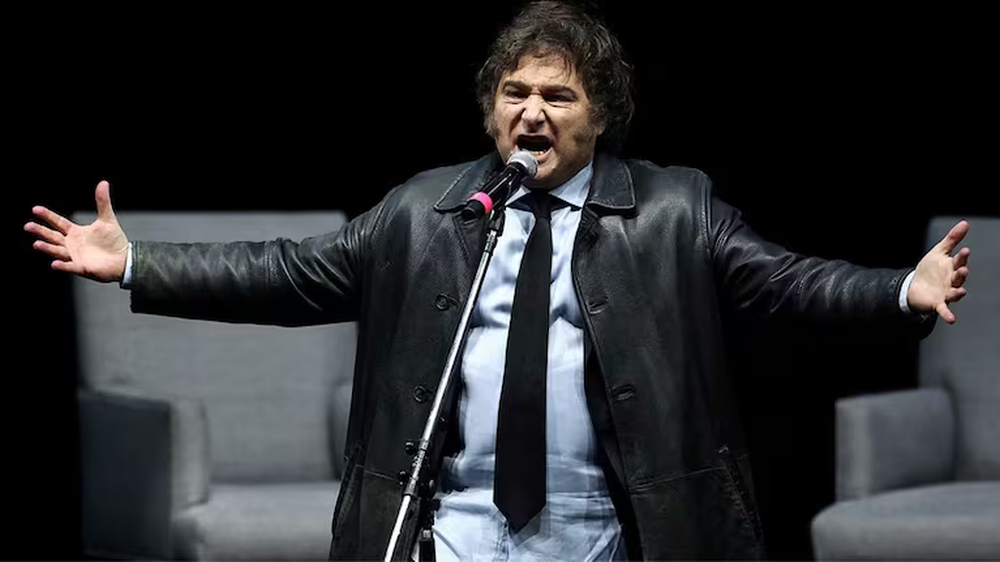 El presidente argentino, Javier MIlei presentó su libro en un show en el Luna Park