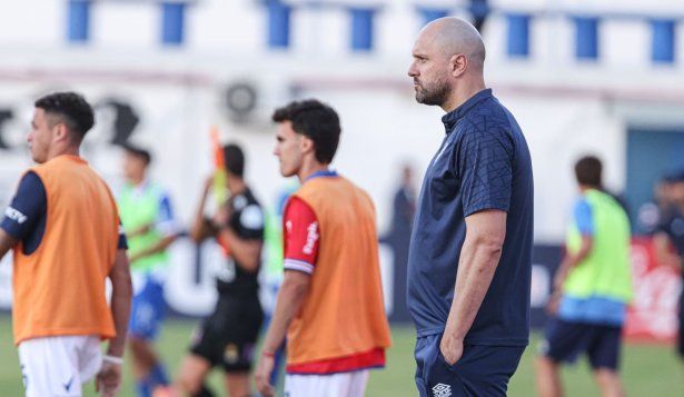 Jadson Viera en el partido ante Juventud de Las Piedras