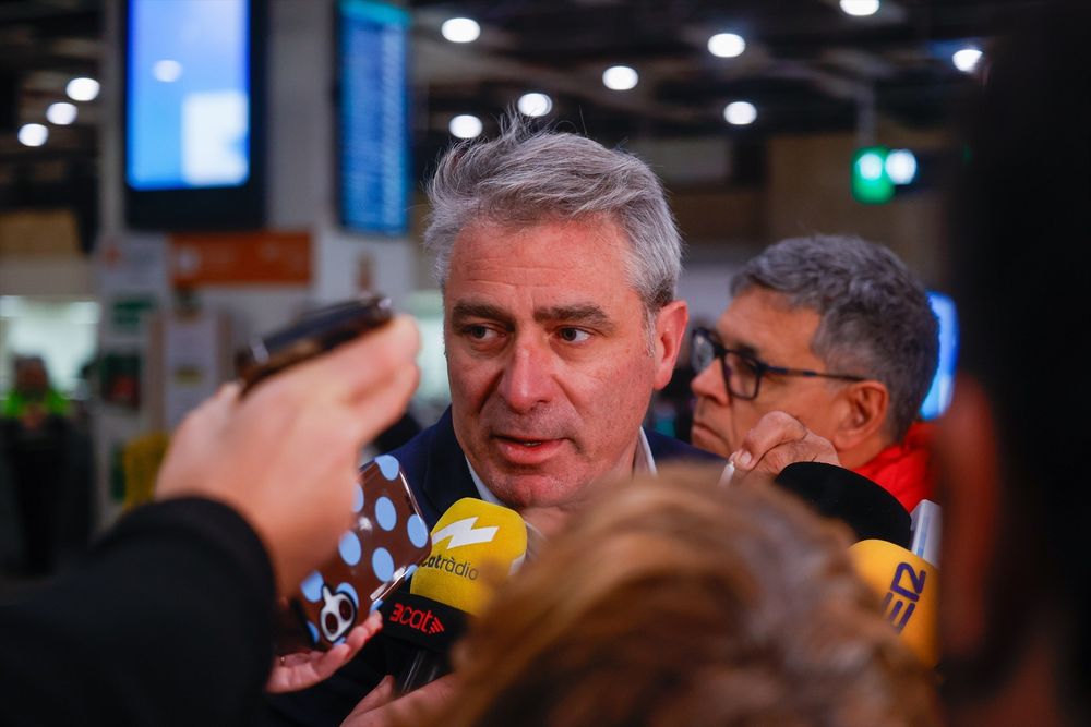 El portavoz de Renfe en Cataluña, Antonio Carmona, atiende a los medios en la Estación de Sants