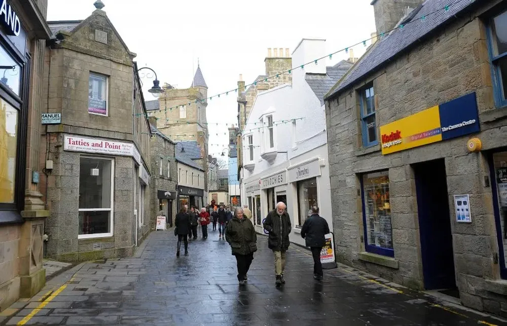 Una caminata por Lerwick, en las islas Shetland, el pasado 4 de febrero.