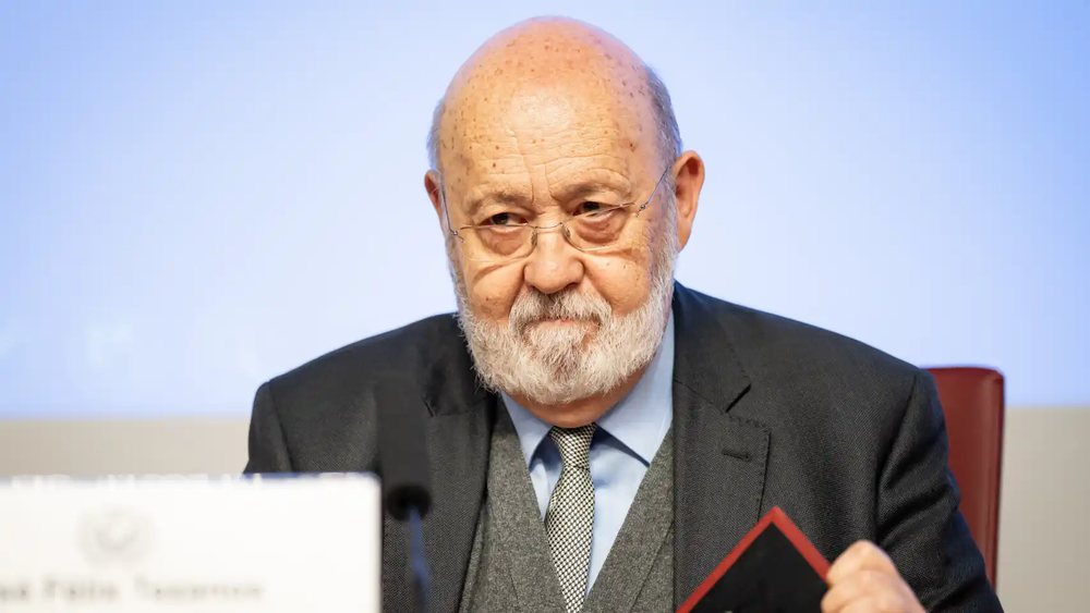 José Félix Tezanos durante un acto de la Universidad Complutense