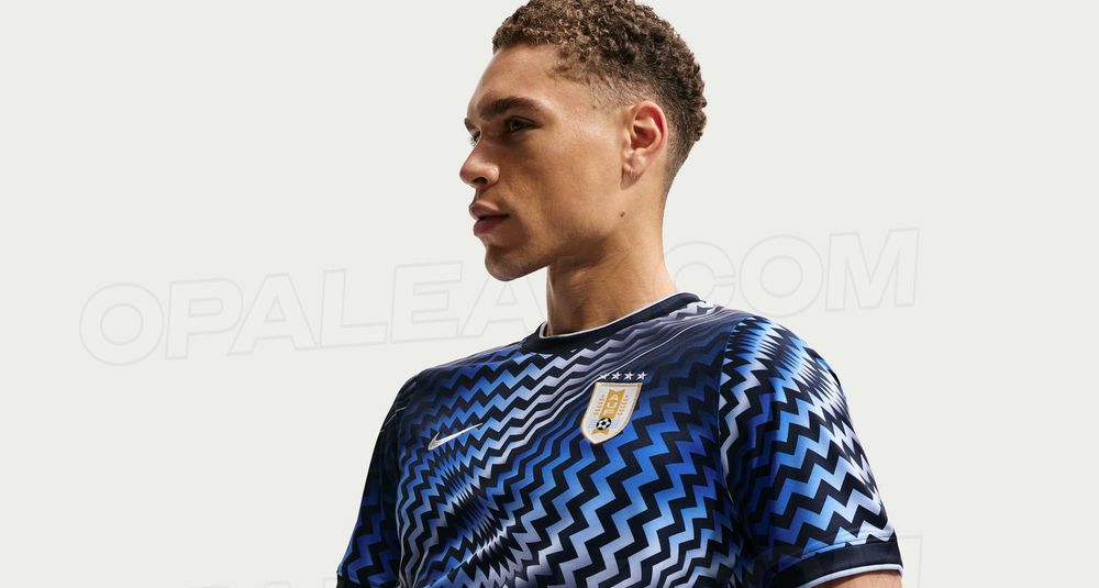 La remera prematch de la selección uruguaya